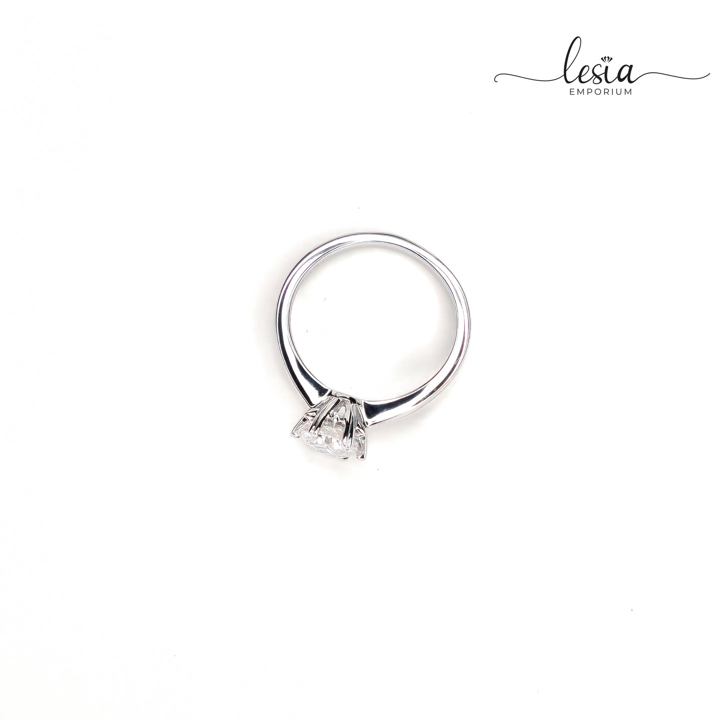 Solitaire Moissanite Ring (1 Carat)