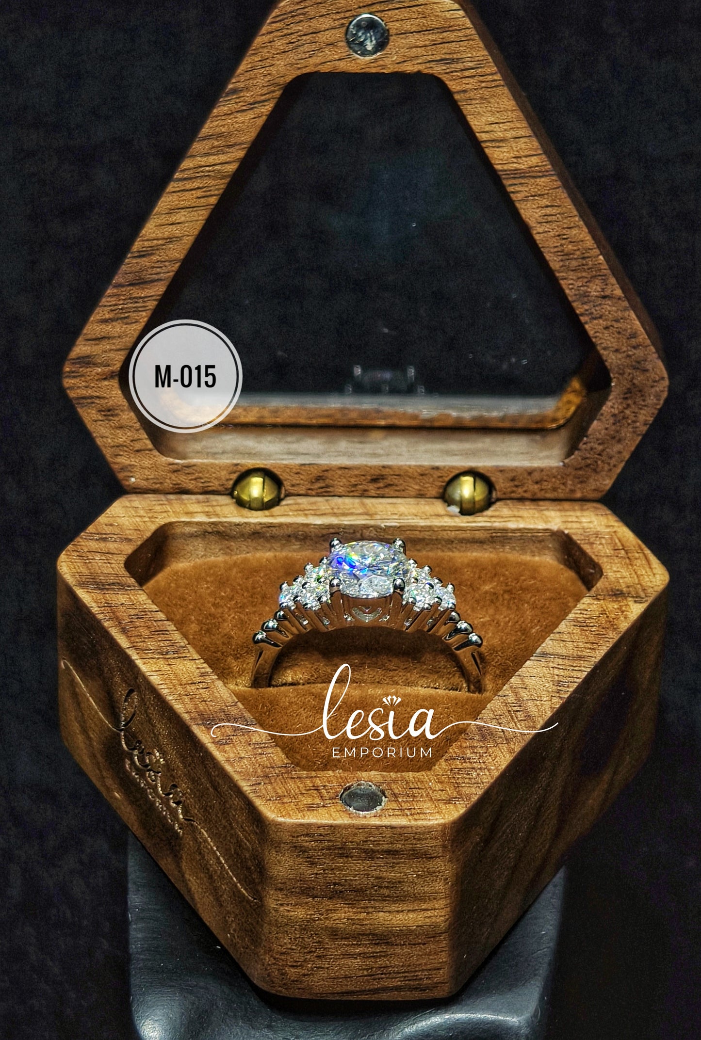 Solitaire Moissanite Ring (1.5 Carat)