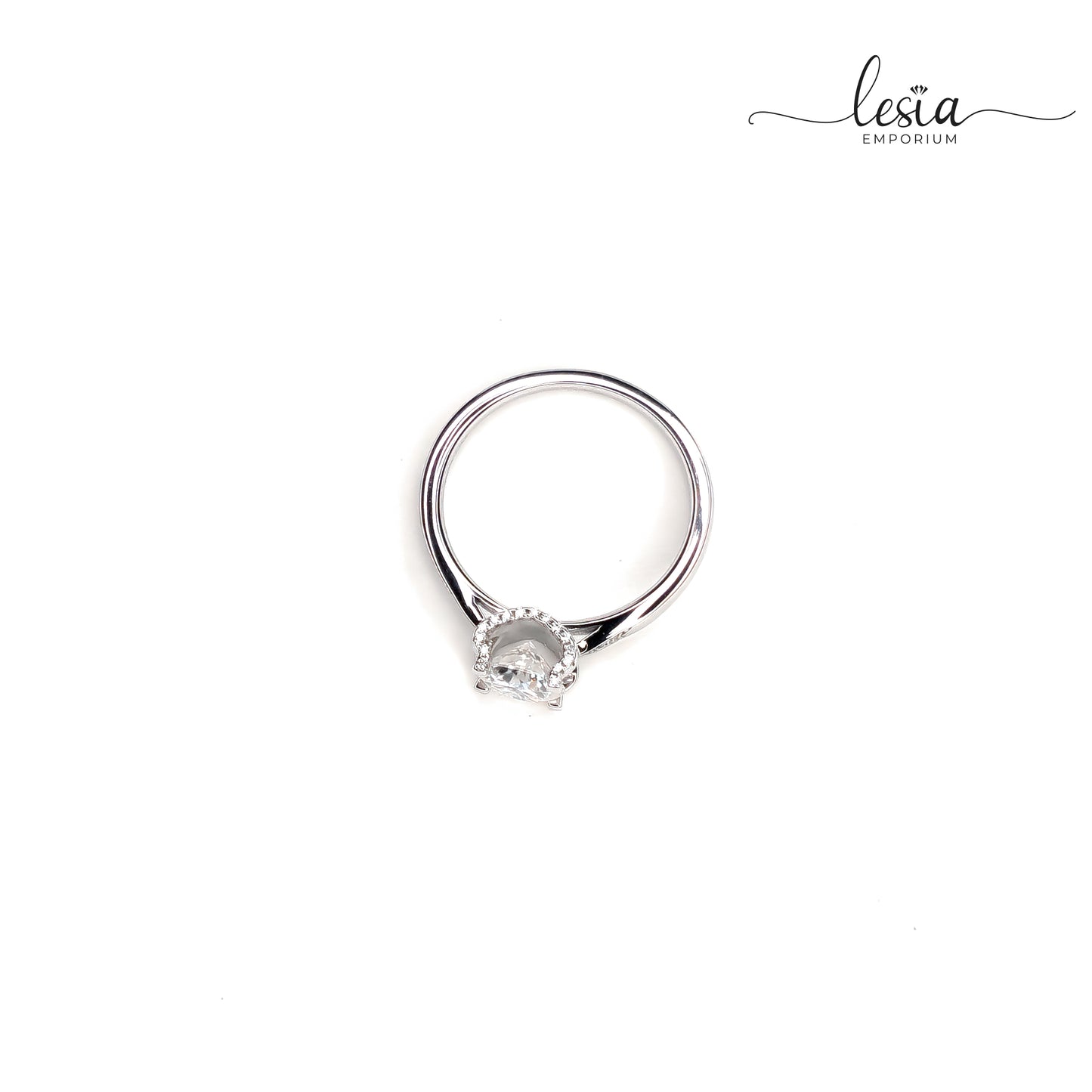 Solitaire Moissanite Ring (1 Carat)