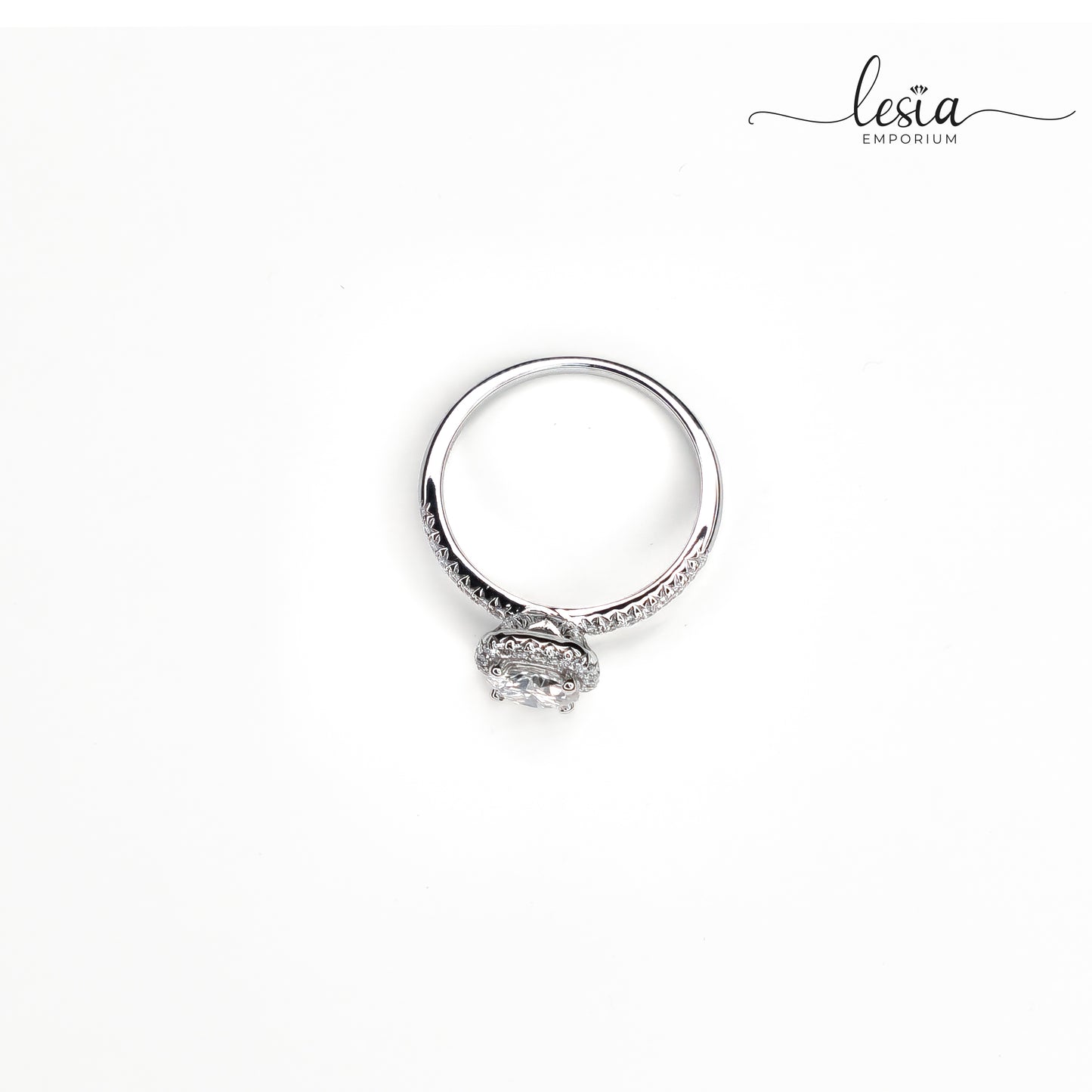 Solitaire Moissanite Ring (1 Carat)