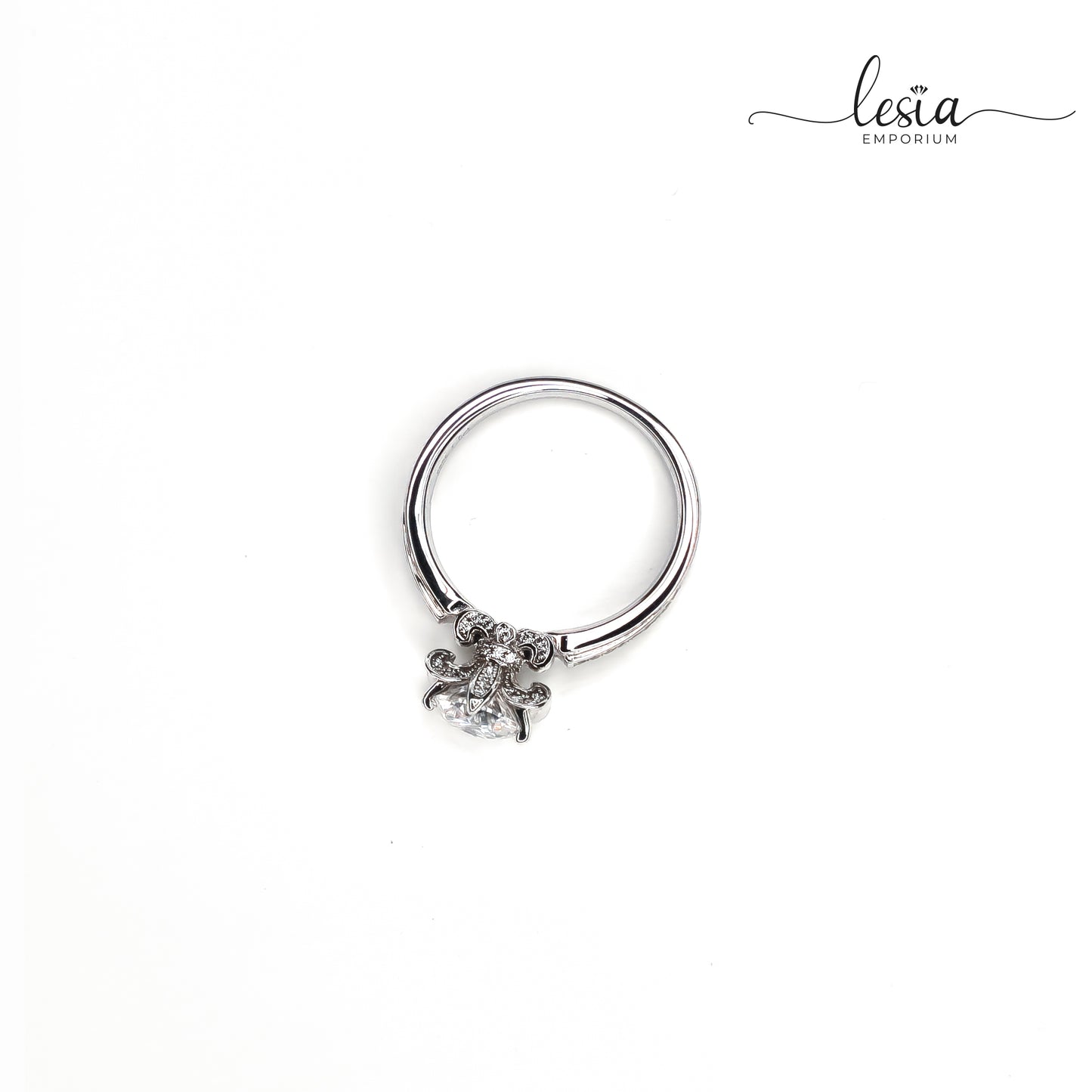 Solitaire Moissanite Ring (1 Carat)
