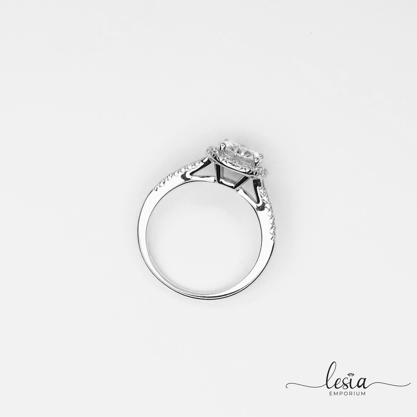 Solitaire Moissanite Ring (1.5 Carat)