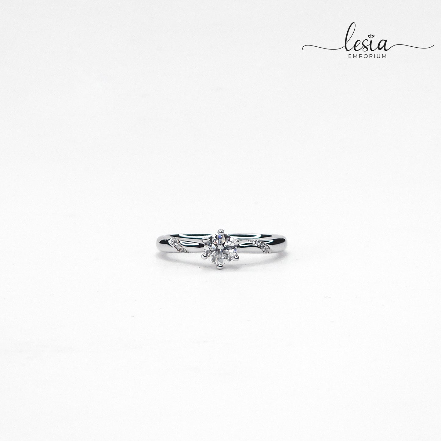 Solitaire Moissanite Ring (0.5 Carat)