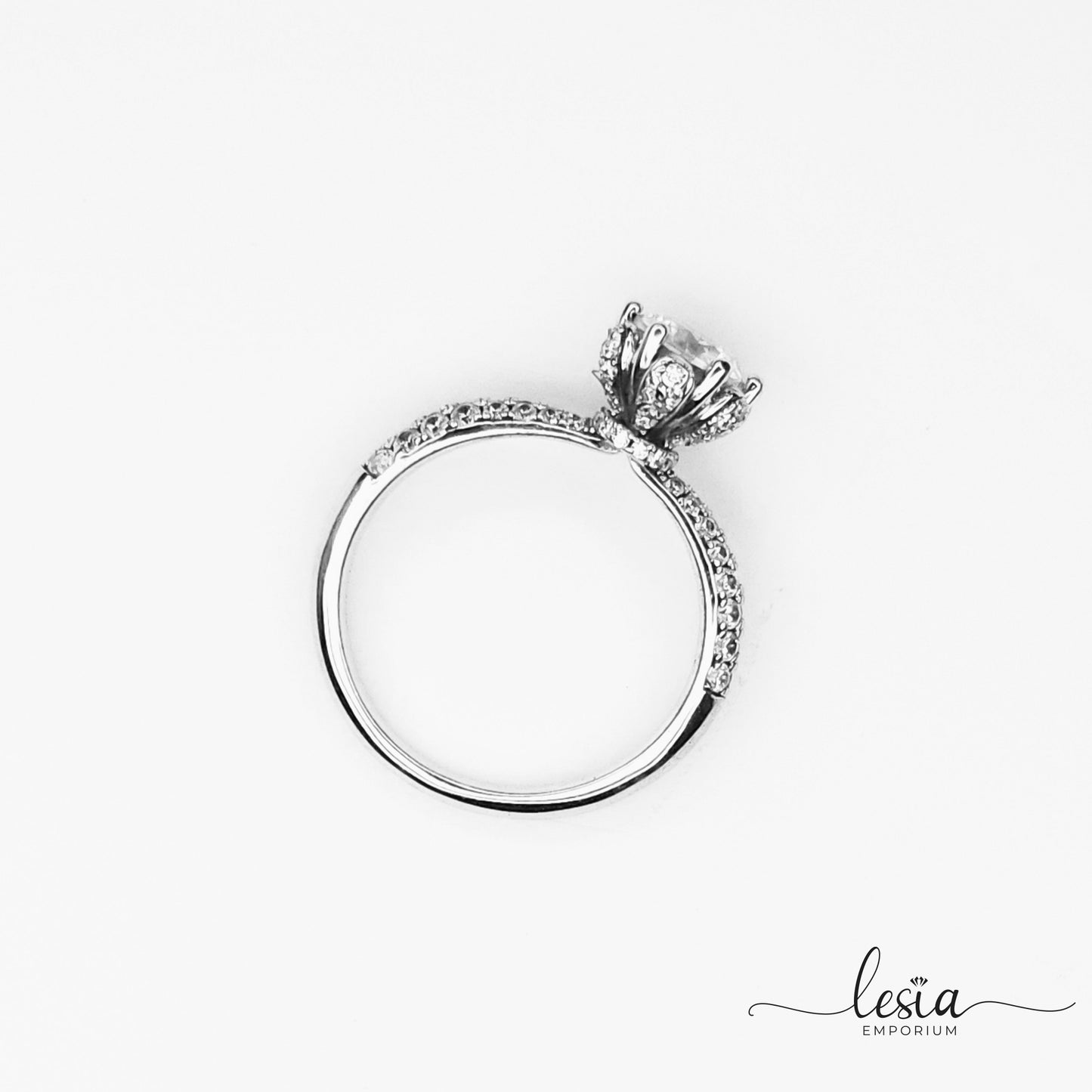 Solitaire Moissanite Ring (1 Carat)