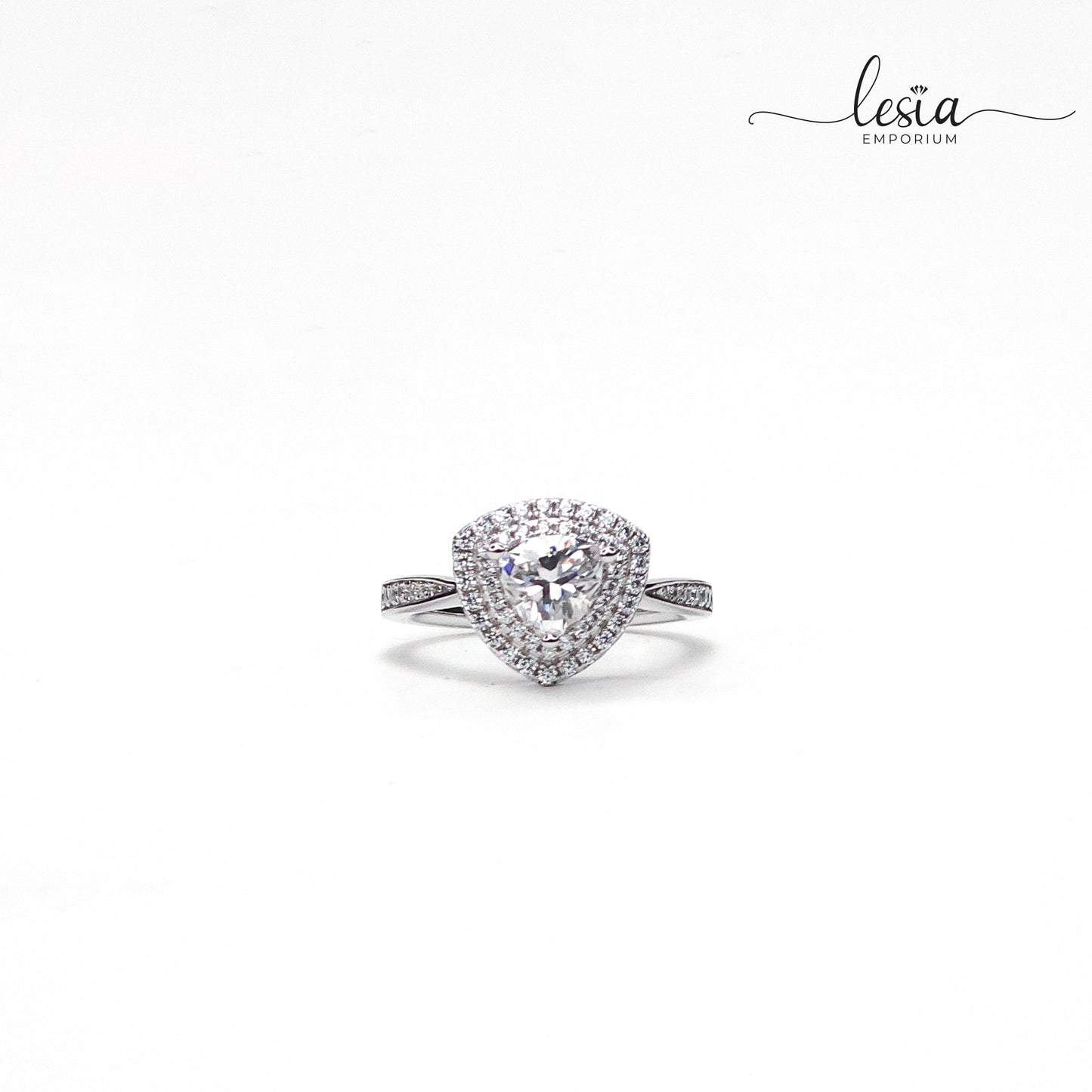 Solitaire Moissanite Ring (1 Carat)