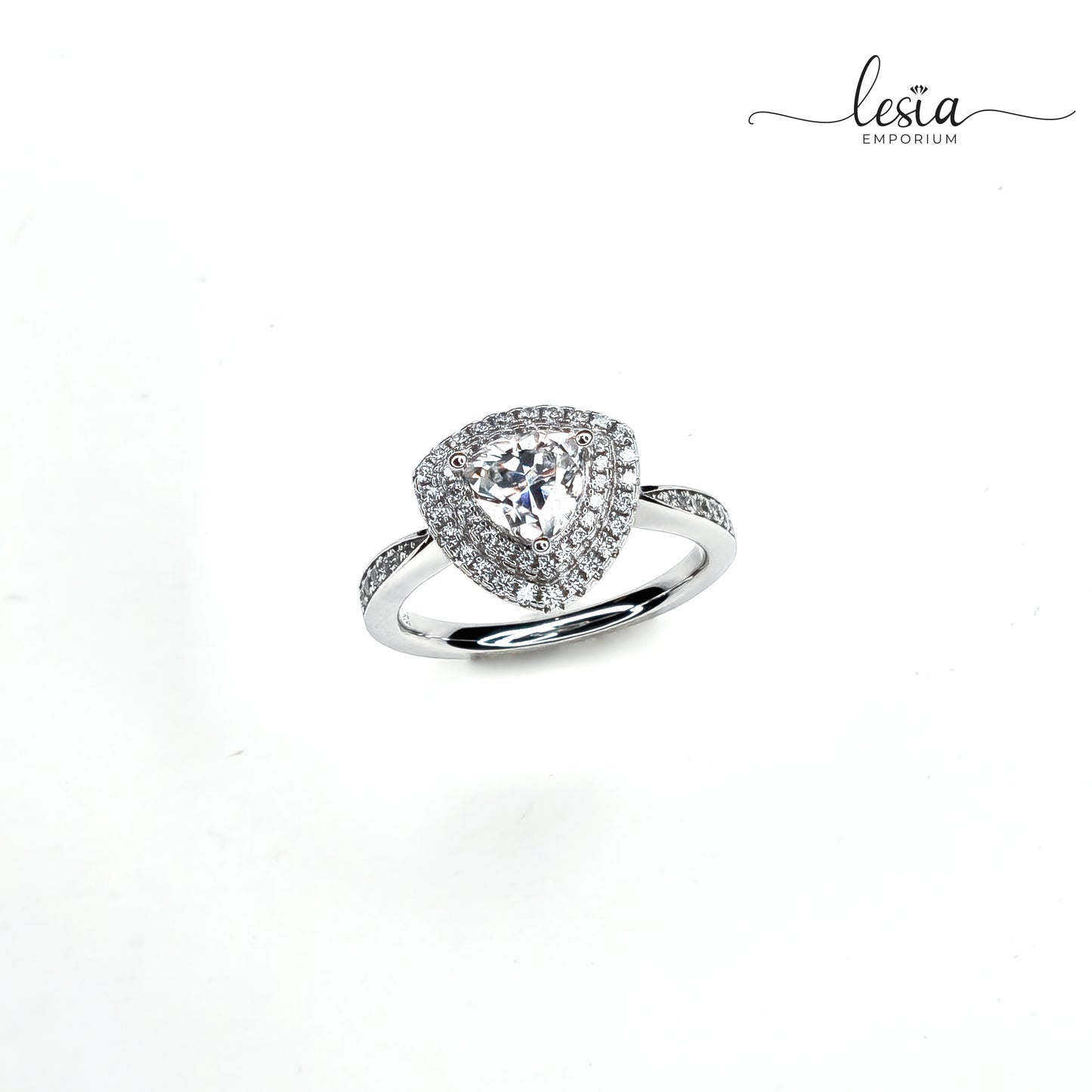 Solitaire Moissanite Ring (1 Carat)
