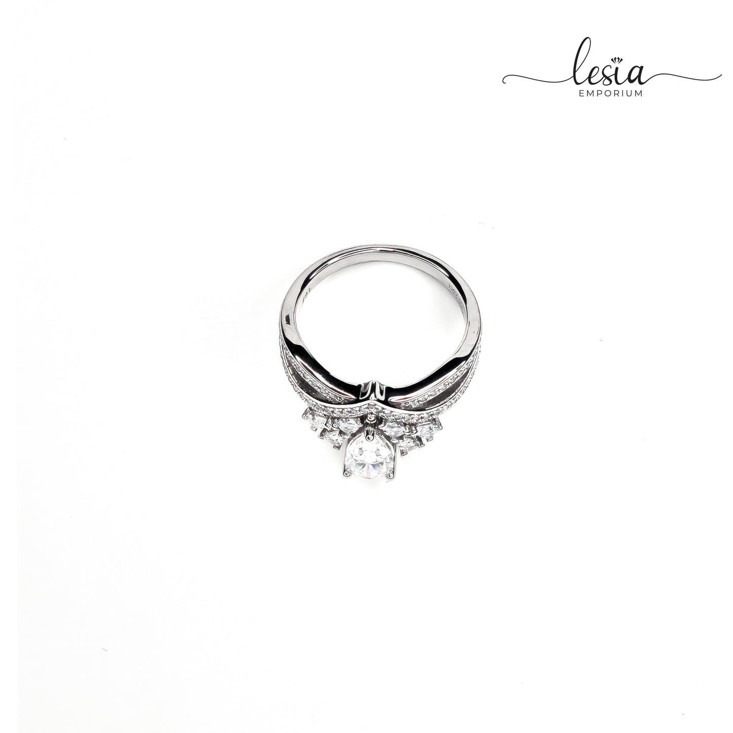 Solitaire Moissanite Diamond Ring (1 Carat)