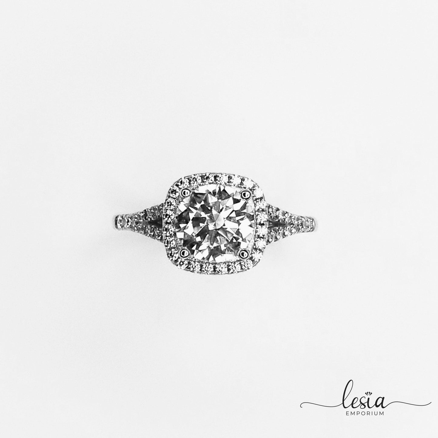Solitaire Moissanite Diamond Ring (2 Carat)
