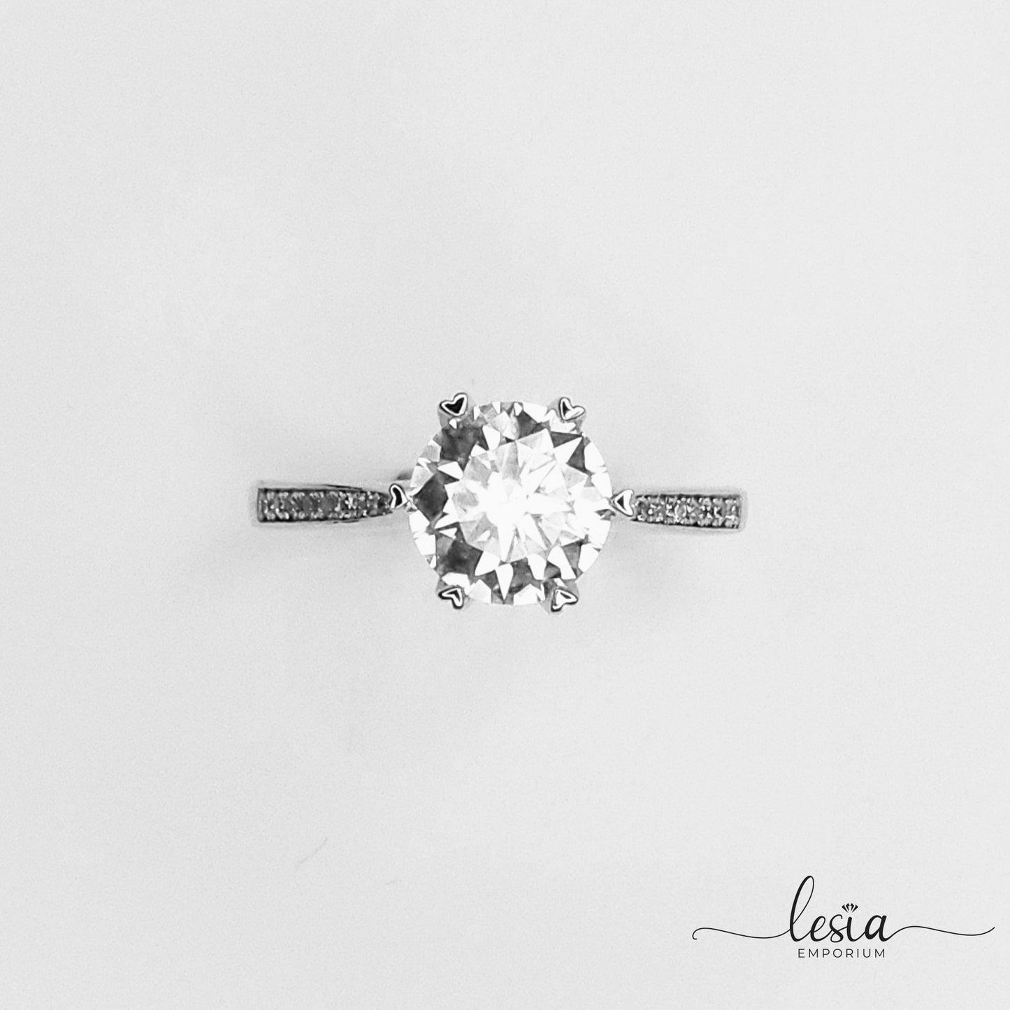 Solitaire Moissanite Ring (2 Carat)