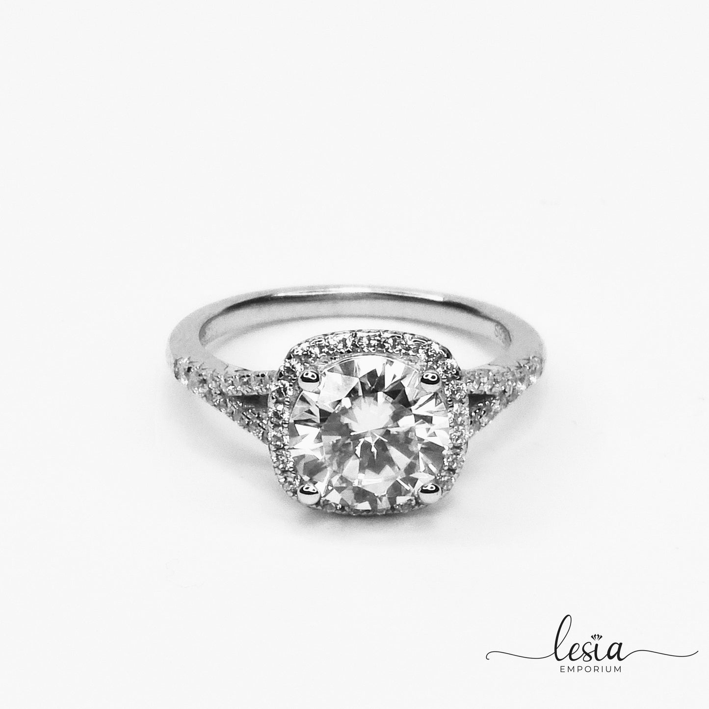 Solitaire Moissanite Ring (3 Carat)