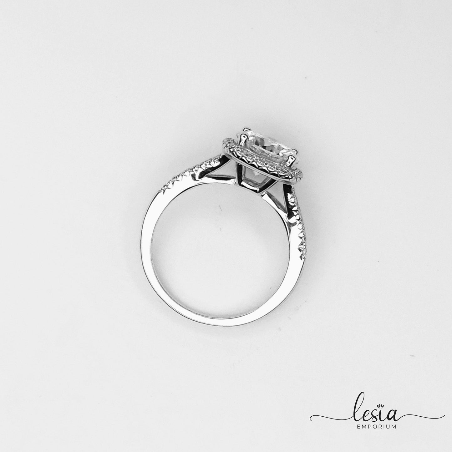 Solitaire Moissanite Ring (3 Carat)