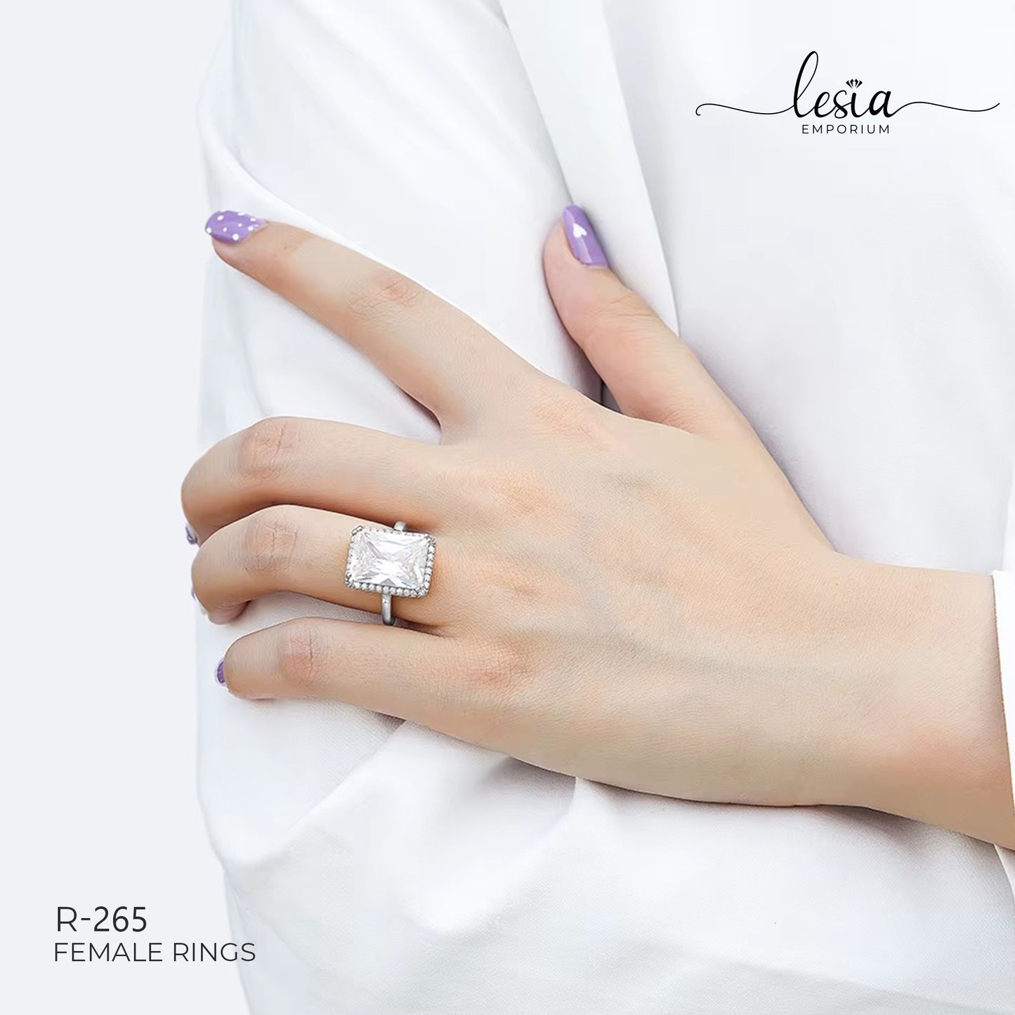 Solitaire Moissanite Ring (10 Carat)