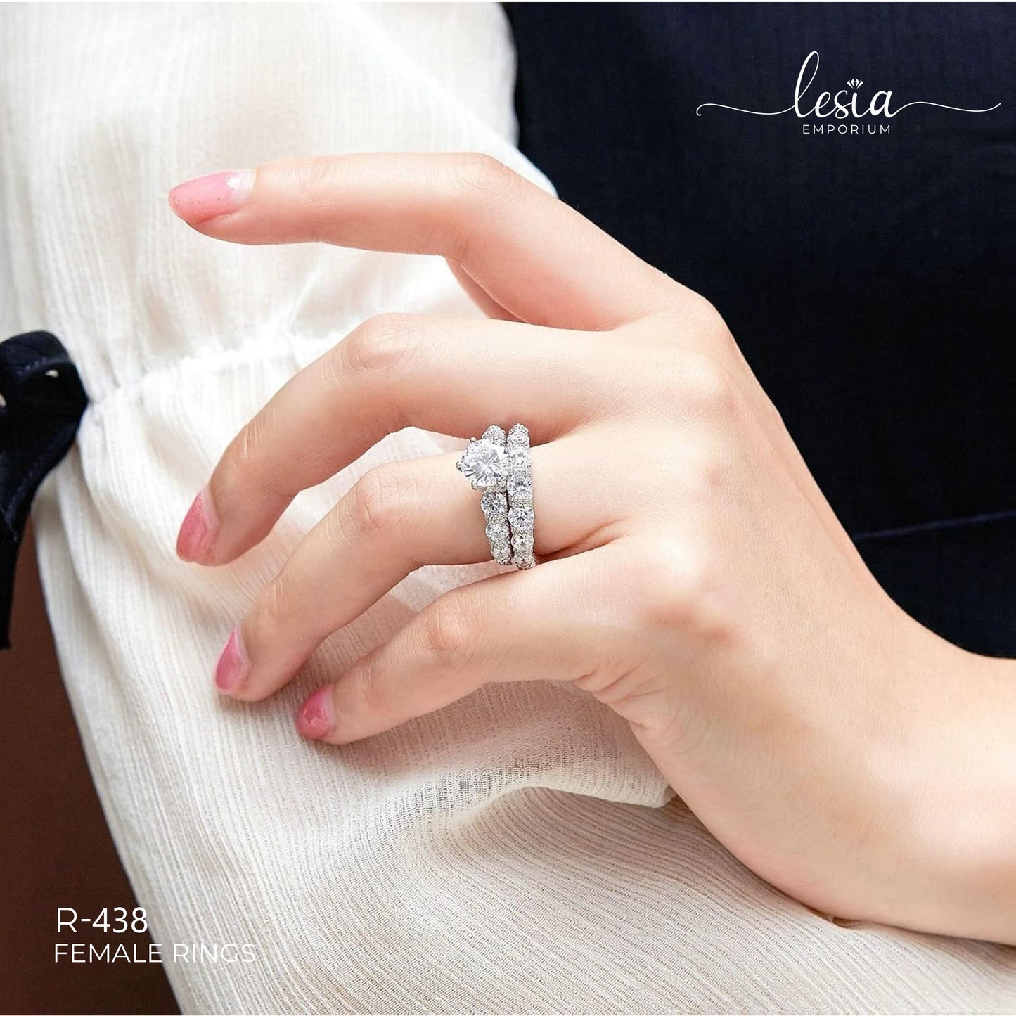 Solitaire Moissanite Ring (2 Carat)