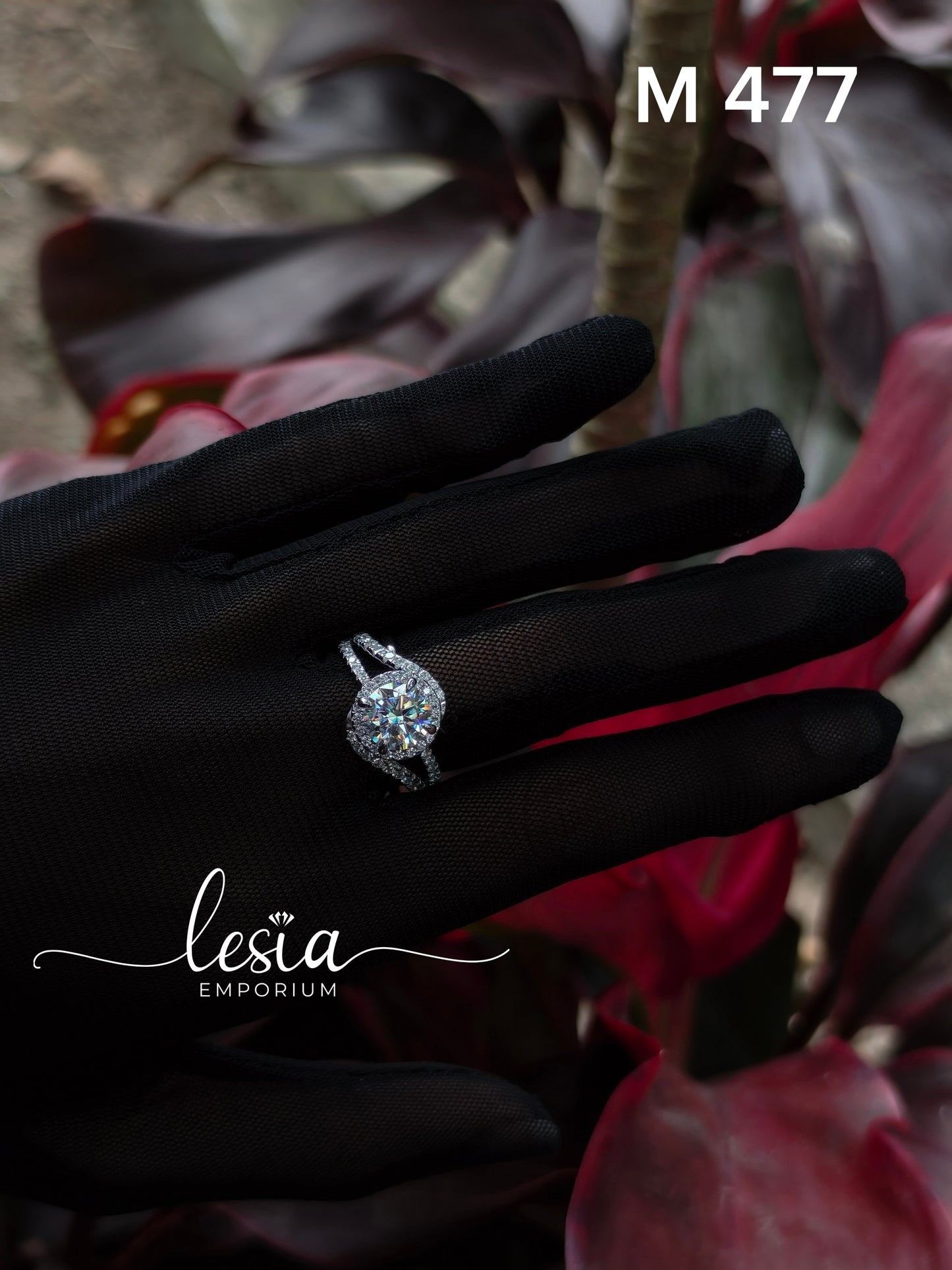 Solitaire Moissanite Ring (2 Carat)