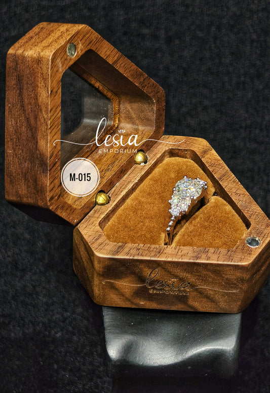 Solitaire Moissanite Ring (1.5 Carat)