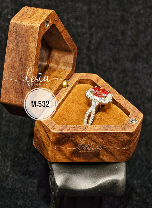 Solitaire Moissanite Ring (2 Carat)