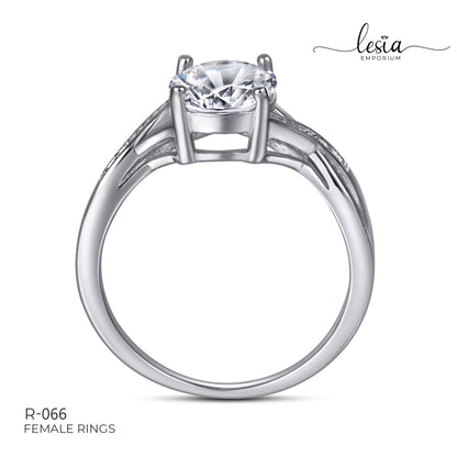 Solitaire Moissanite Ring (2 Carat)