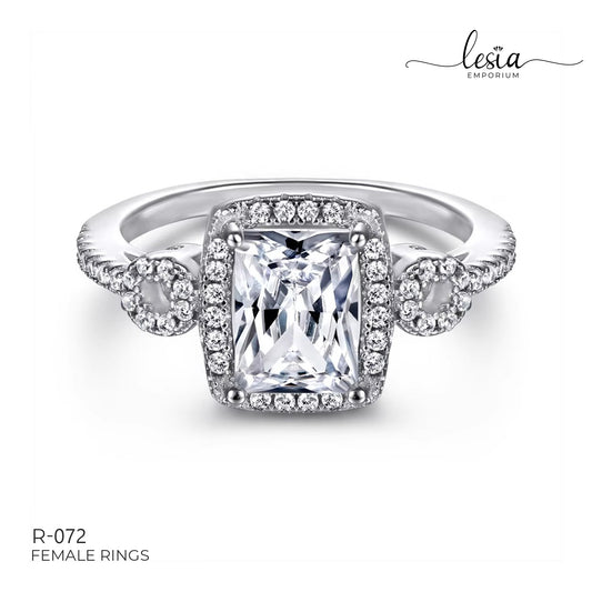 Solitaire Moissanite Ring (2 Carat)