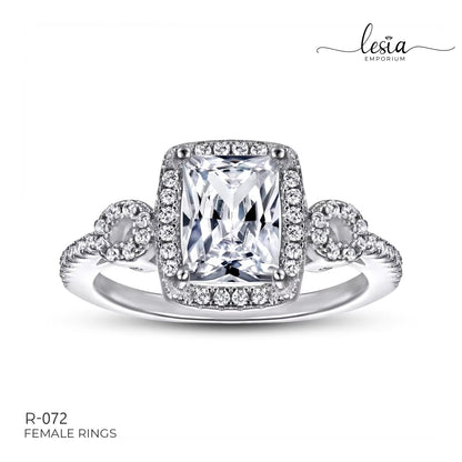 Solitaire Moissanite Ring (2 Carat)