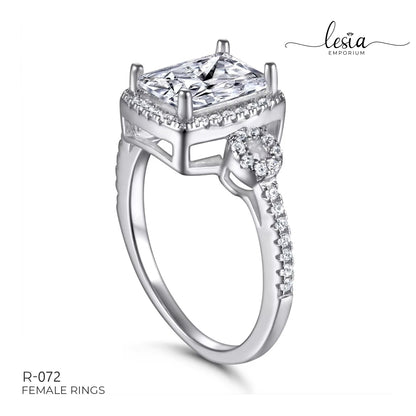 Solitaire Moissanite Ring (2 Carat)