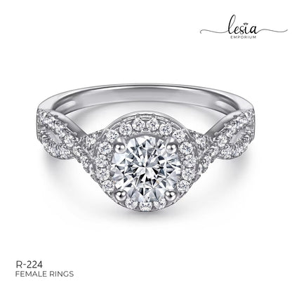 Solitaire Moissanite Ring (1 Carat)