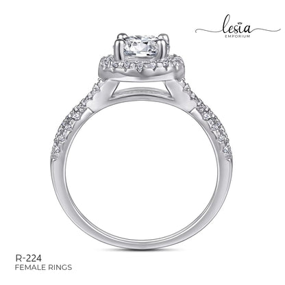 Solitaire Moissanite Ring (1 Carat)