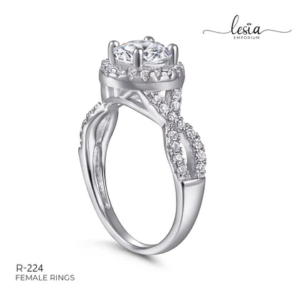 Solitaire Moissanite Ring (1 Carat)