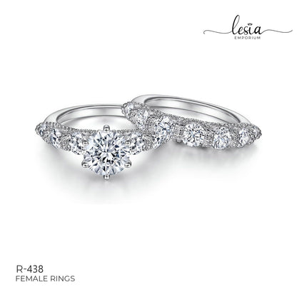 Solitaire Moissanite Ring (2 Carat)