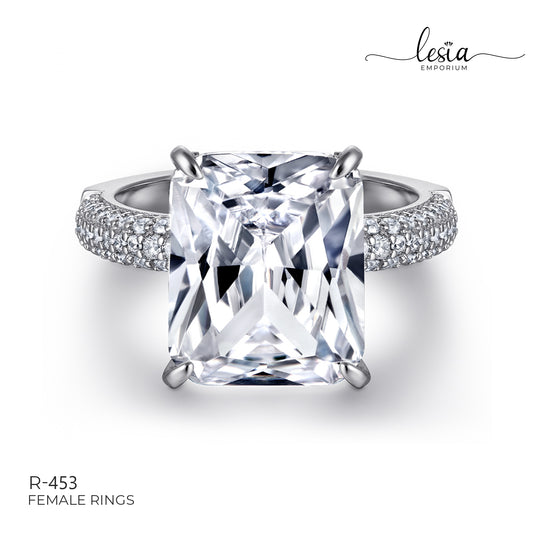 Solitaire Moissanite Ring (8 Carat)