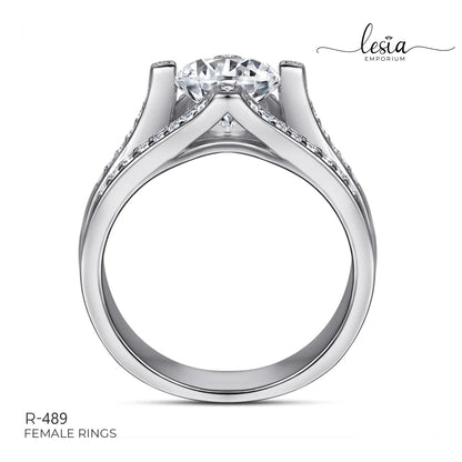 Solitaire Moissanite Ring (1 Carat)