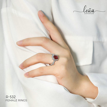 Solitaire Moissanite Ring (2 Carat)