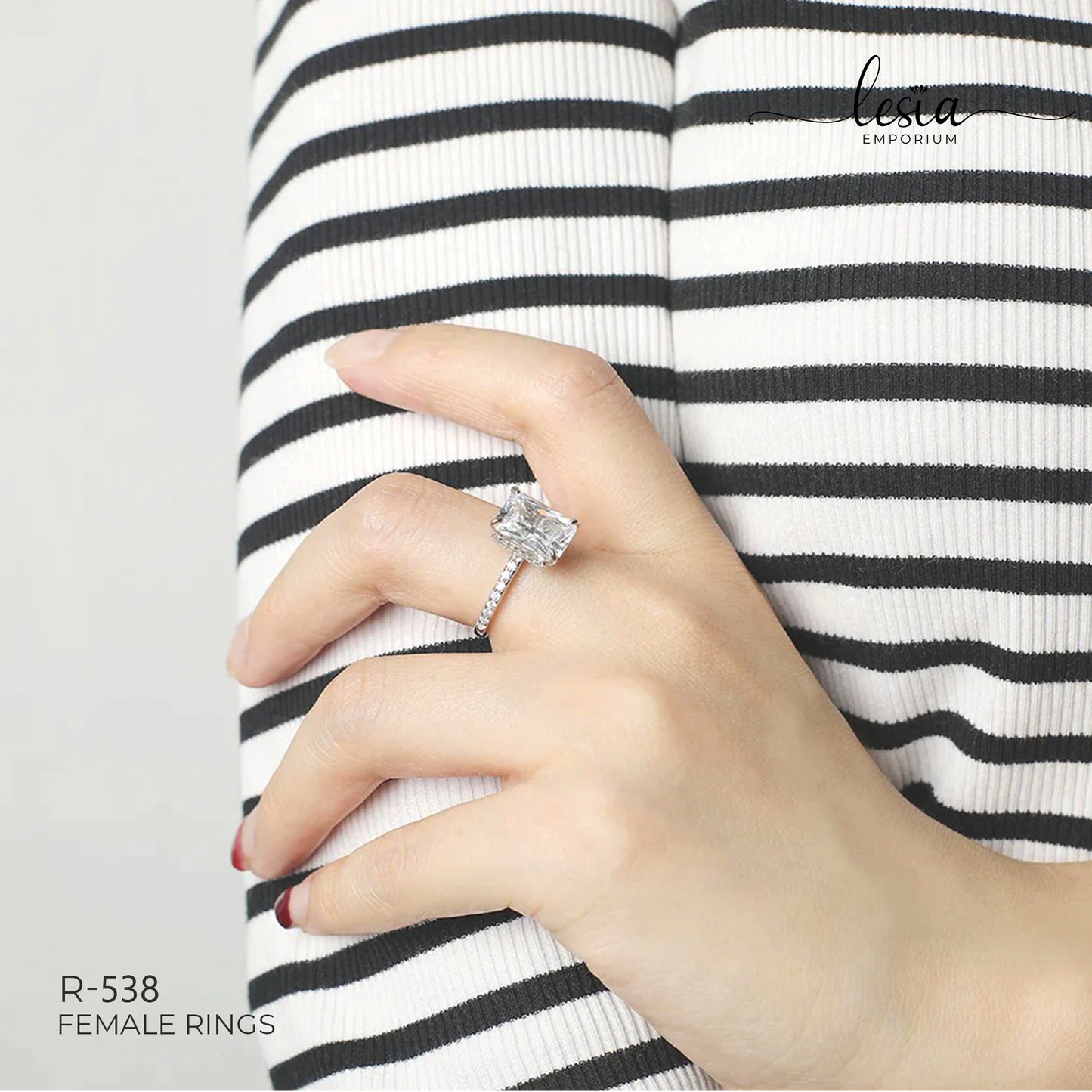 Solitaire Moissanite Ring (4.5 Carat)